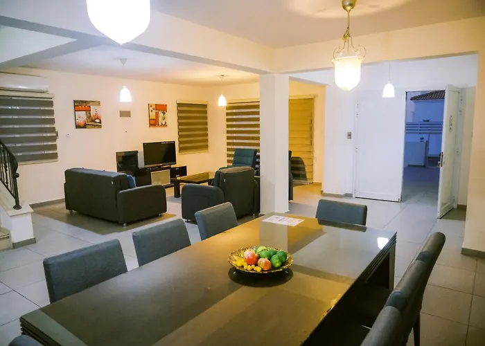 Costa Cornelia Homes Vila