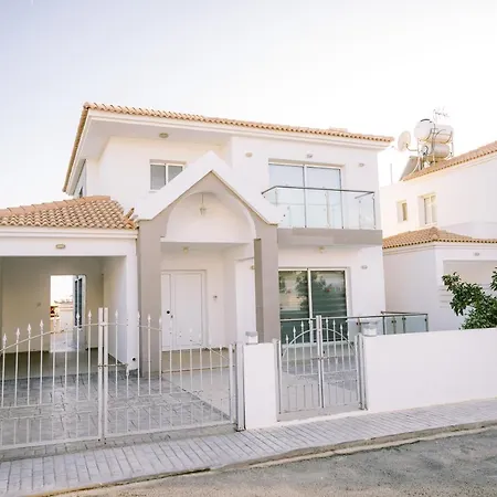 Villa Costa Cornelia Homes Ayía Nápa
