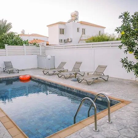 Costa Cornelia Homes