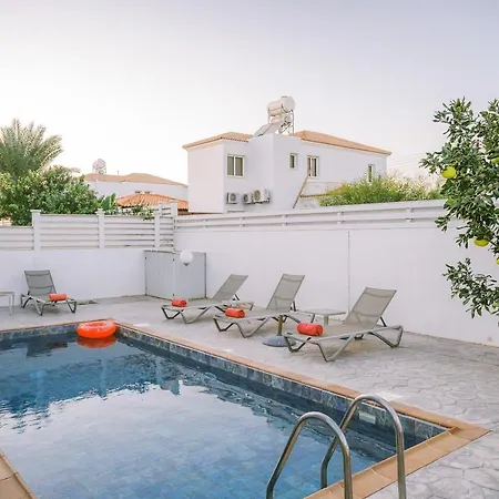 Вилла Costa Cornelia Homes *