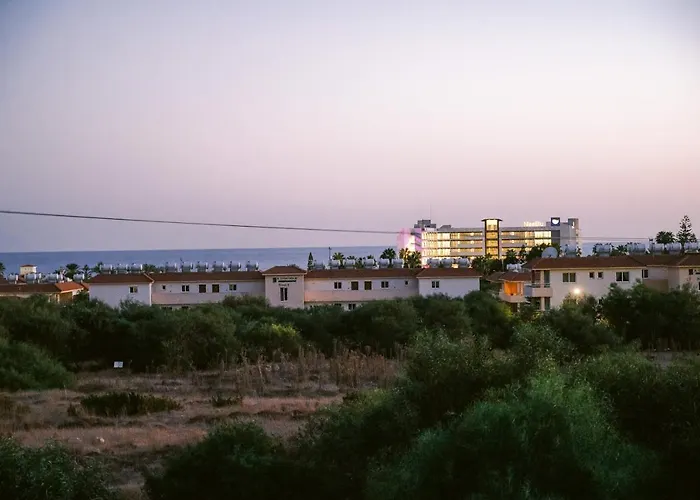 Costa Cornelia Homes 빌라 *