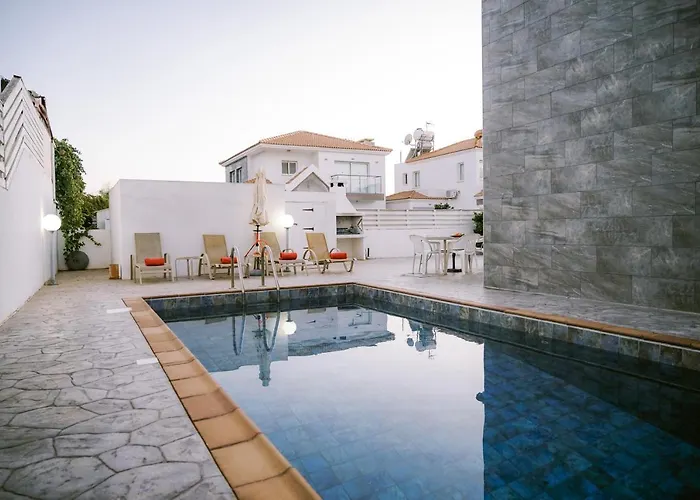 Costa Cornelia Homes * 아이아 나파