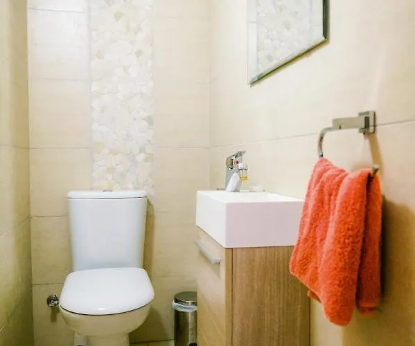 Costa Cornelia Homes