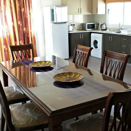 Costa Cornelia Homes Vila